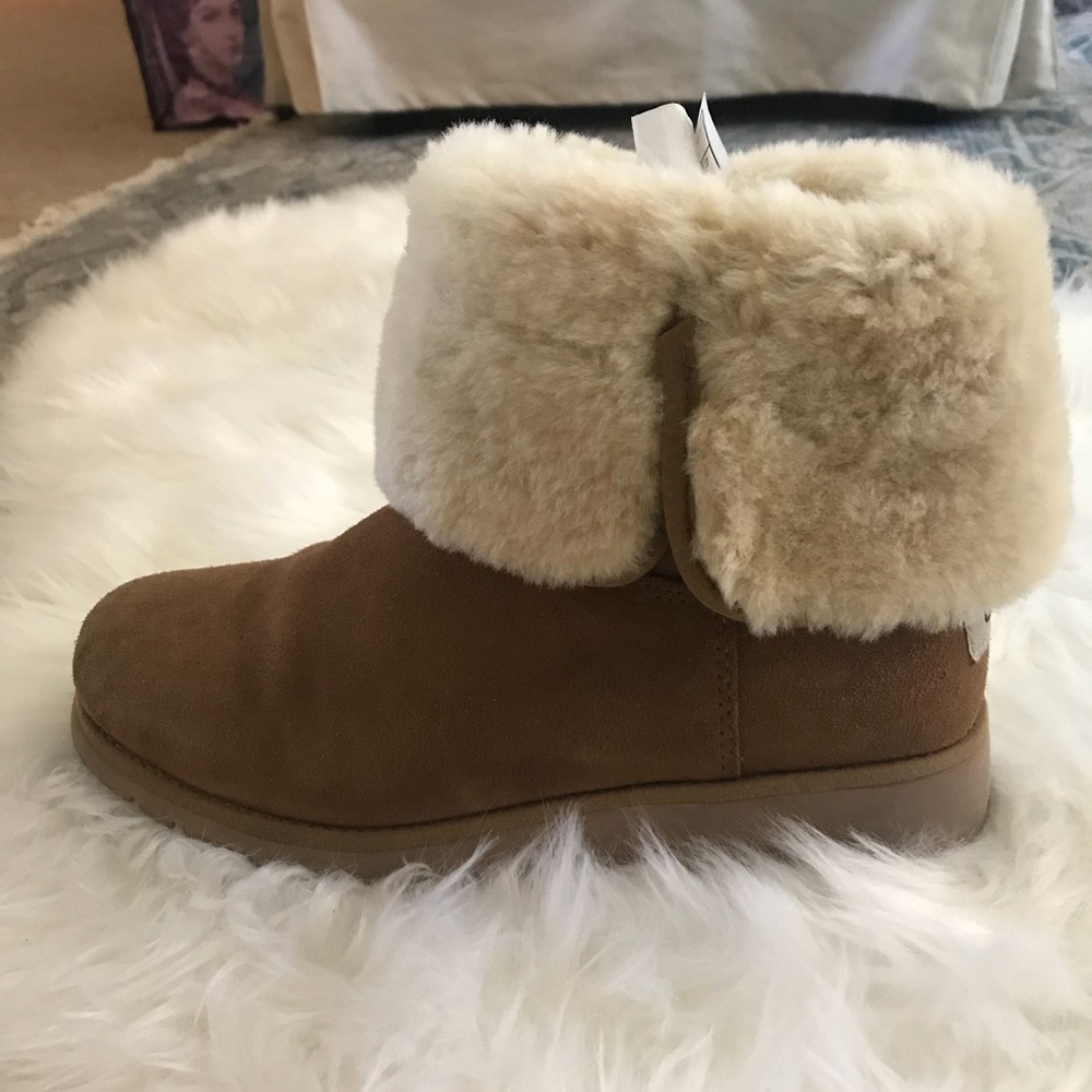 Chestnut Uggs